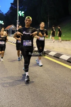 Runner Photo 4302155