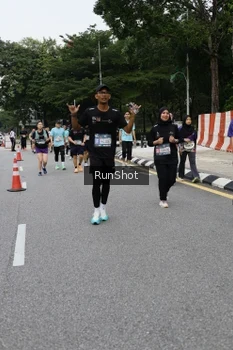 Runner Photo 4302164
