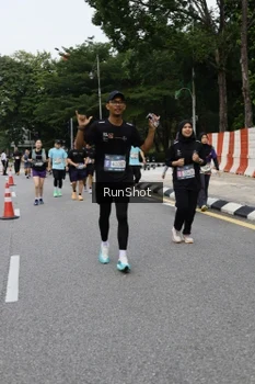 Runner Photo 4302166