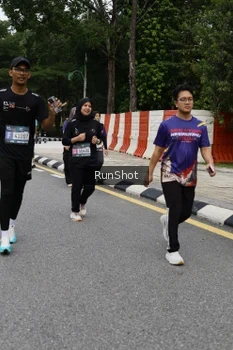 Runner Photo 4302172