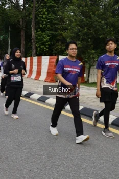 Runner Photo 4302174