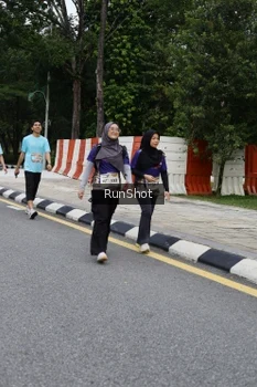 Runner Photo 4302181