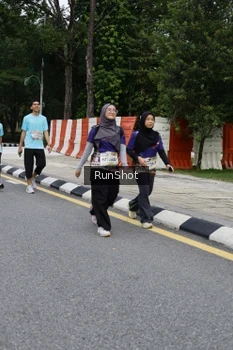 Runner Photo 4302185