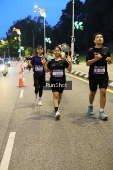 Runner Photo 4302191