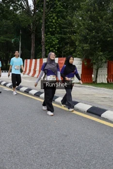 Runner Photo 4302193