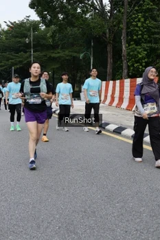 Runner Photo 4302198
