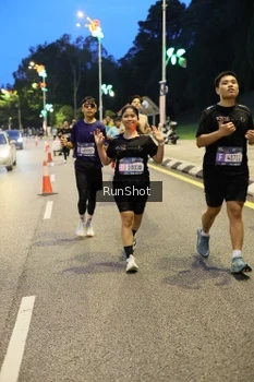 Runner Photo 4302199