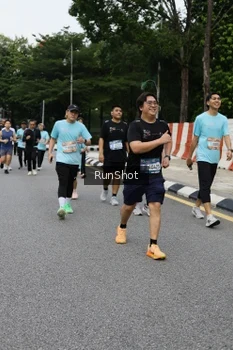 Runner Photo 4302201