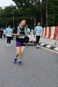 Runner Photo 4302204
