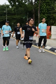 Runner Photo 4302209