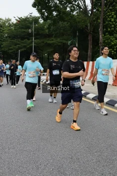 Runner Photo 4302215