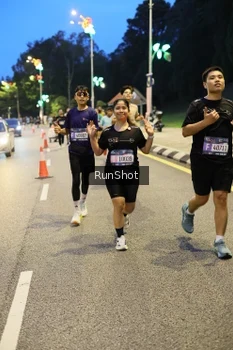 Runner Photo 4302216
