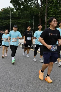 Runner Photo 4302220