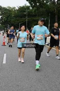 Runner Photo 4302228