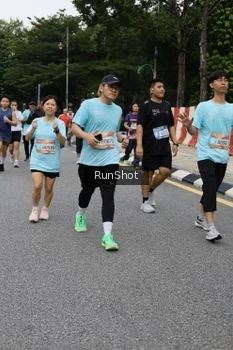 Runner Photo 4302233