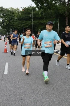 Runner Photo 4302234