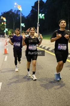Runner Photo 4302236