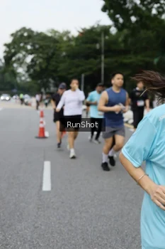 Runner Photo 4302242