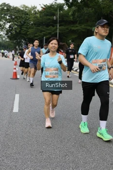 Runner Photo 4302244