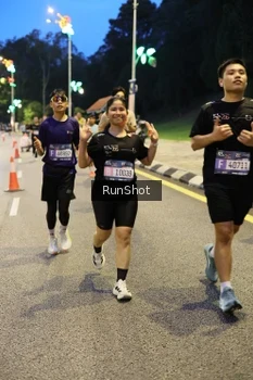 Runner Photo 4302249