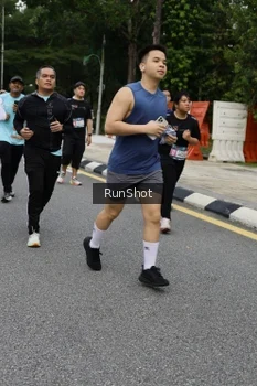 Runner Photo 4302256