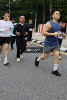 Runner Photo 4302257