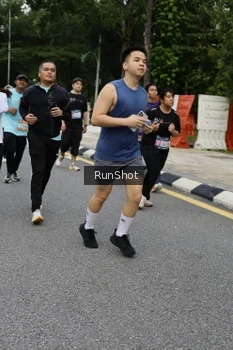 Runner Photo 4302259