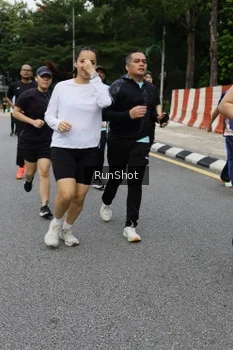 Runner Photo 4302262