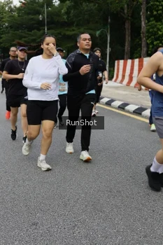Runner Photo 4302267