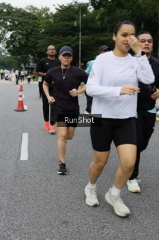 Runner Photo 4302268