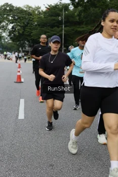 Runner Photo 4302278
