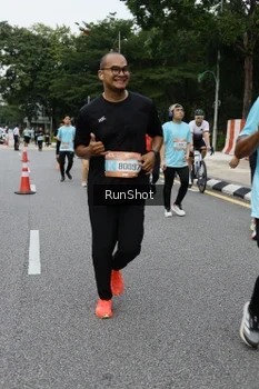 Runner Photo 4302286