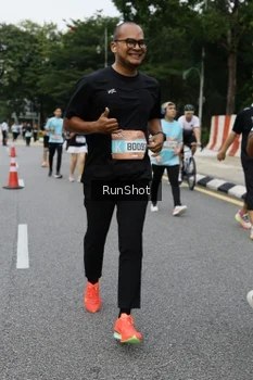 Runner Photo 4302293