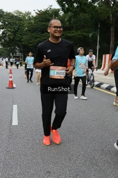 Runner Photo 4302298