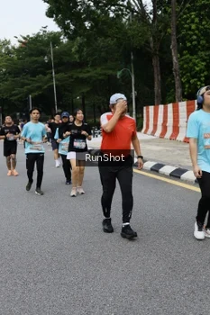 Runner Photo 4302311