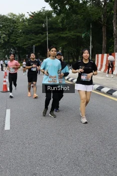 Runner Photo 4302320