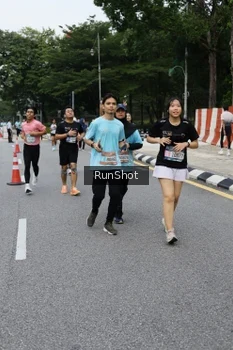 Runner Photo 4302321