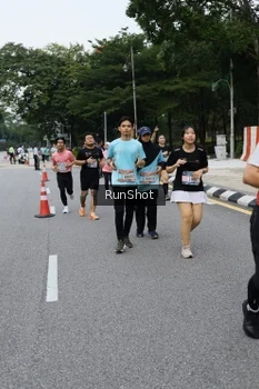 Runner Photo 4302323