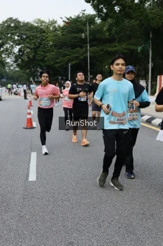 Runner Photo 4302331