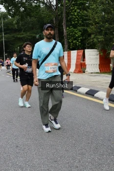 Runner Photo 4302384