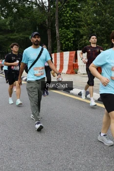 Runner Photo 4302388