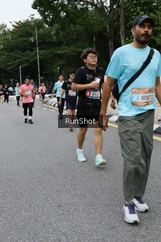 Runner Photo 4302391
