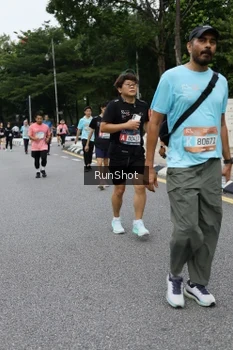 Runner Photo 4302397