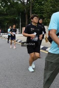 Runner Photo 4302407