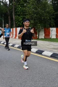Runner Photo 4302419