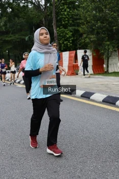 Runner Photo 4302420