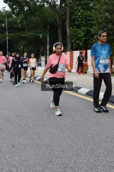Runner Photo 4302428