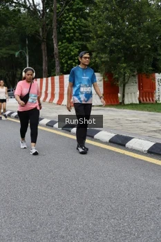Runner Photo 4302429