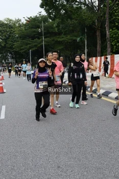 Runner Photo 4302447