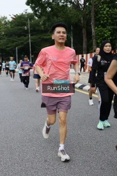 Runner Photo 4302465
